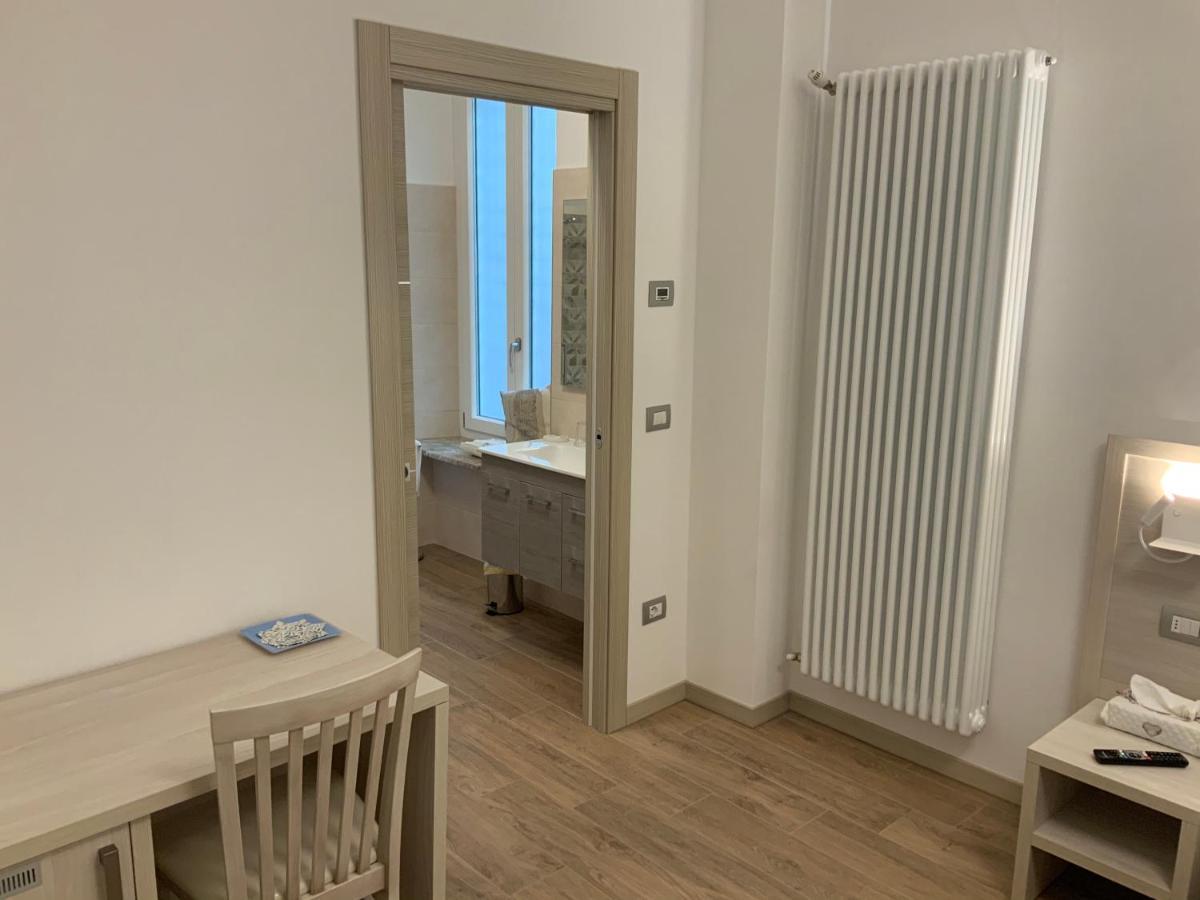 Residenza Pezzani Hotell Parma Eksteriør bilde