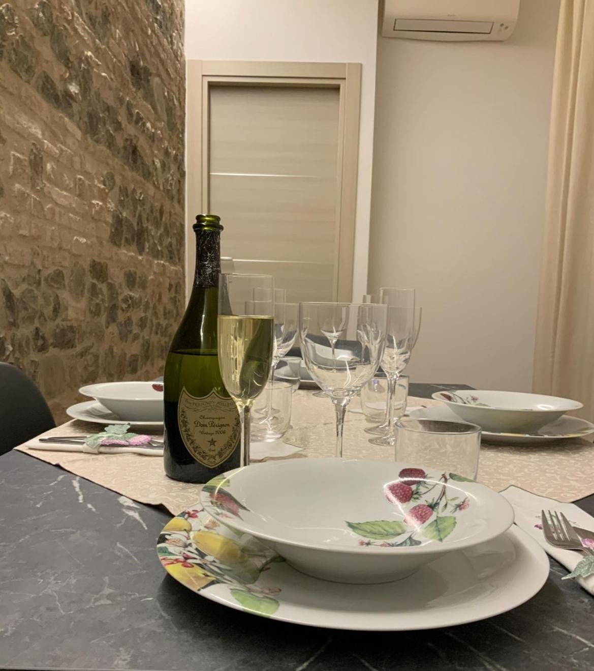 Residenza Pezzani Hotell Parma Eksteriør bilde